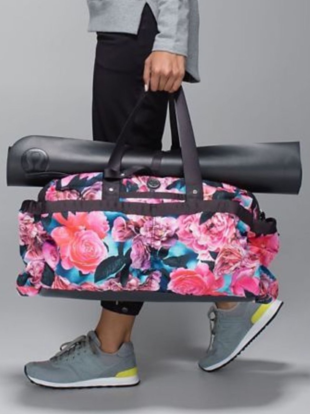 Lululemon Yoga On The Fly Secret Garden Floral Duffle Bag Travel Gym Weekend
